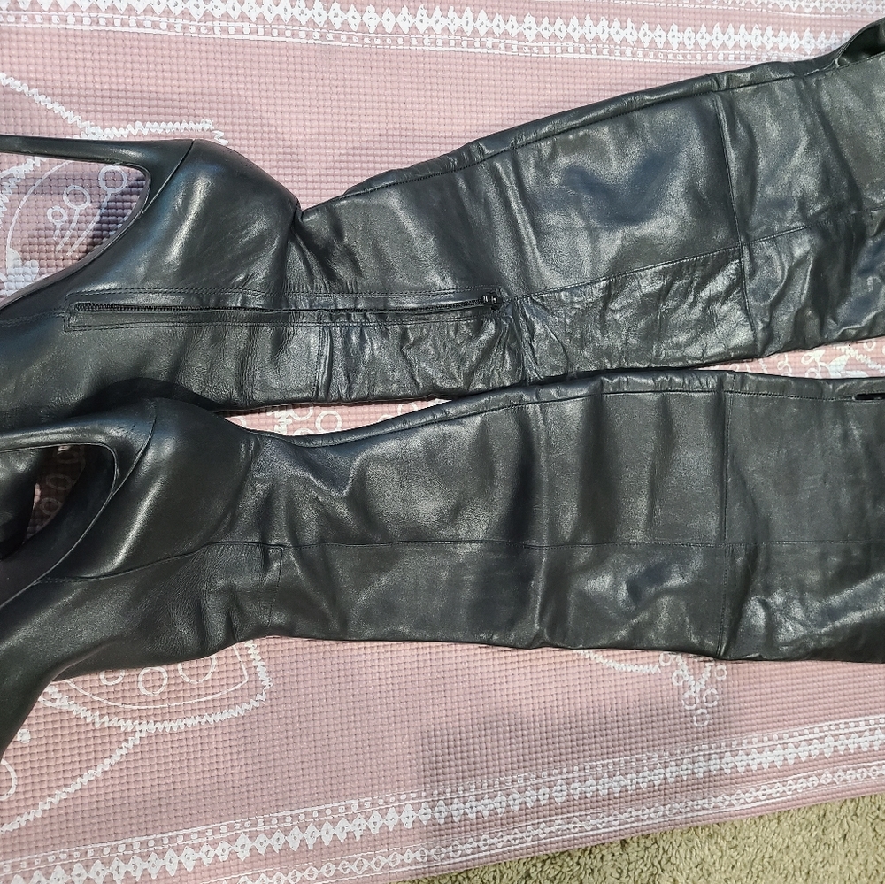 Leather boots